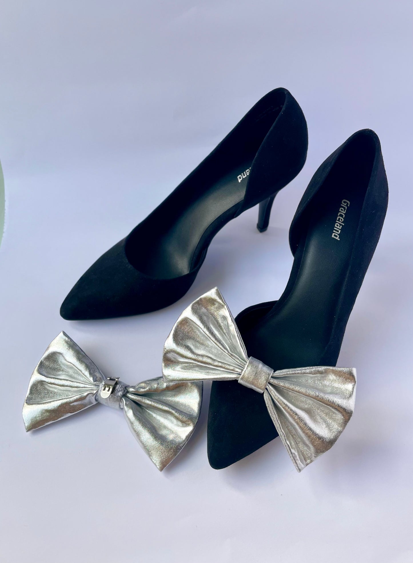 Clip on Bow Silver