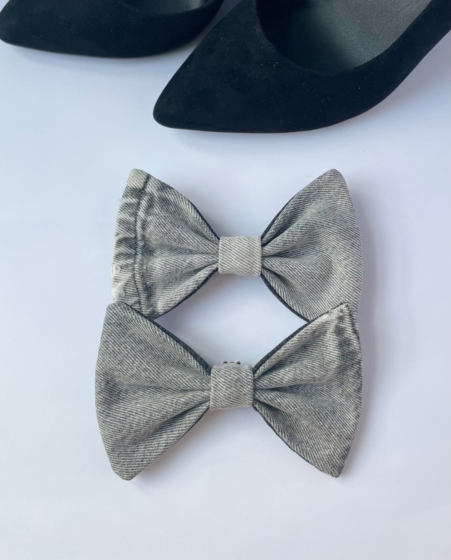 Clip on Bow Grey Denim