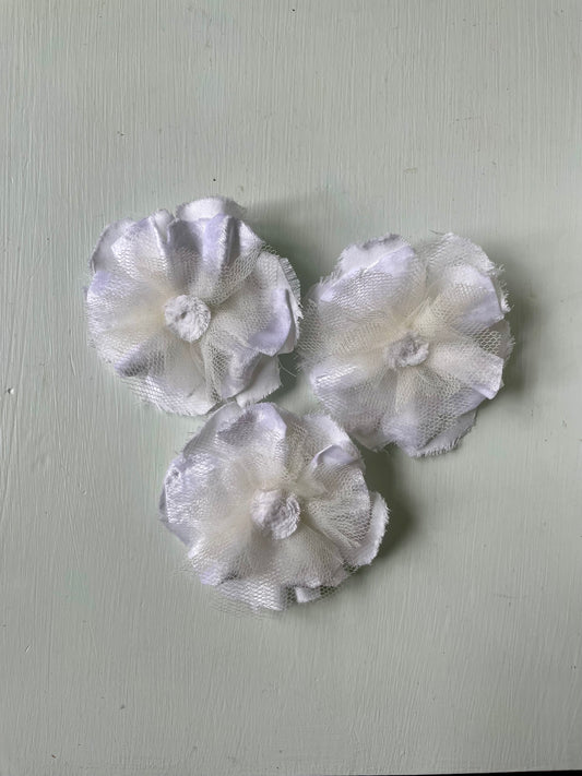 Flower brooch White